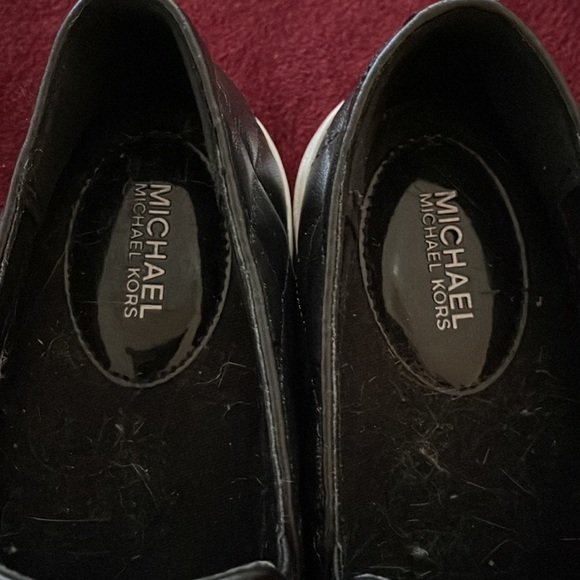 Womens size 6 Michael slip on shoes - Picture 3 of 3